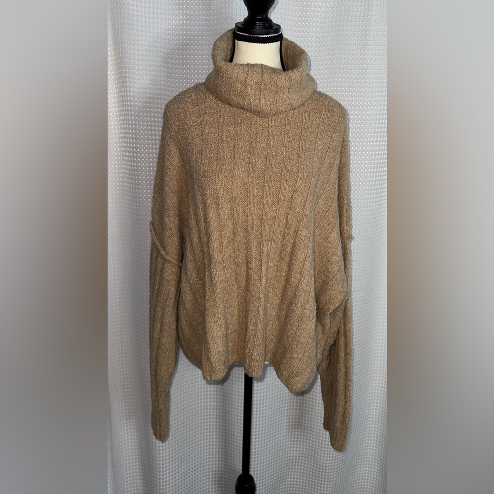 AMERICAN EAGLE OUTFITTERS knitted oversized cowl neck sweater size XL - Tan